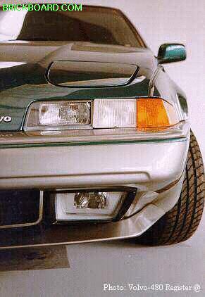 Volvo -- Volvo 480 Turbo Two-tone