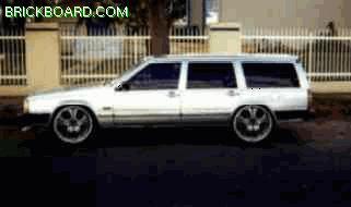 Volvo 700 -- Vivian