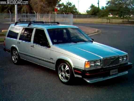 Volvo 700 -- Vivian