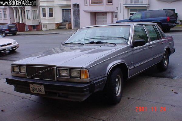 Volvo 700 -- Silver Swede