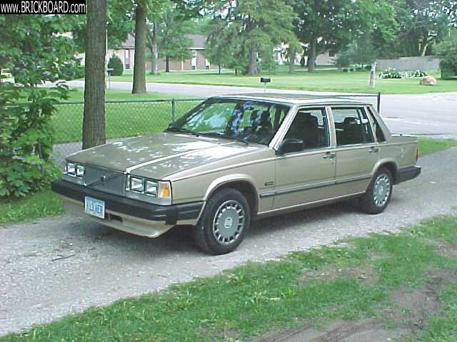 Volvo 700 -- My First Brick