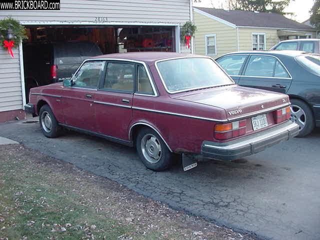 Volvo 200 -- This was my 1st Volvo