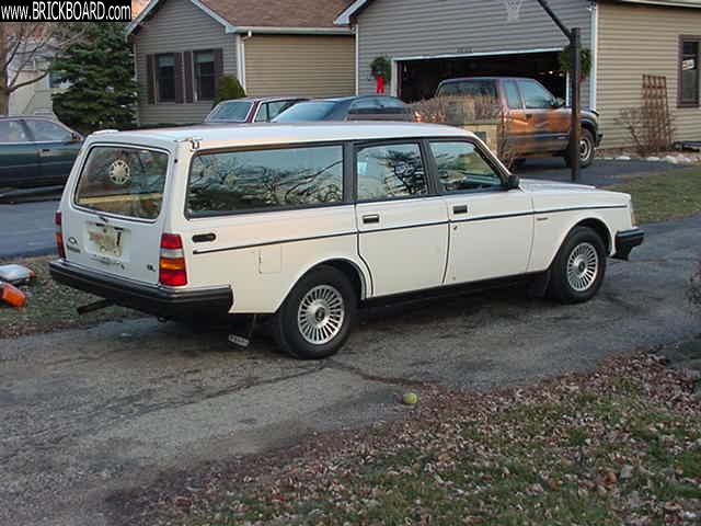 Volvo 200 -- My super trooper Olaf
